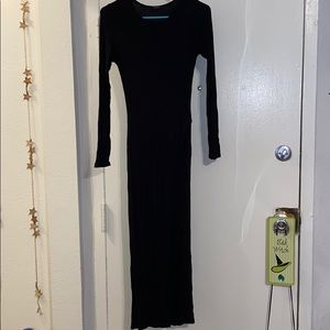 Long Sleeved Ribbed Maxi Dress w/slit